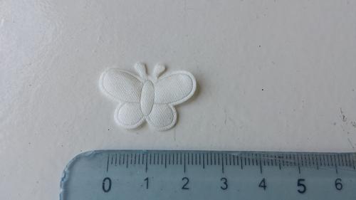 Borboleta em cetim 50 uni em branco Borboleta em cetim 50 uni em branco