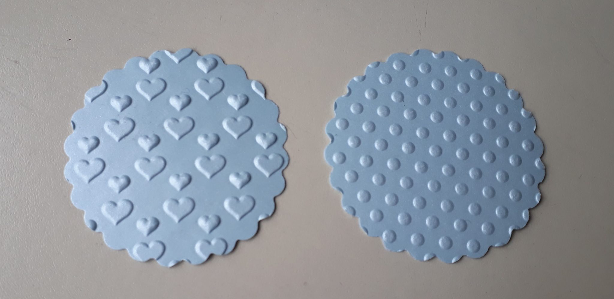 Circulo / Rodelas em cartolina para aplicação em convites Circulo / Rodelas em cartolina para aplicação em convites